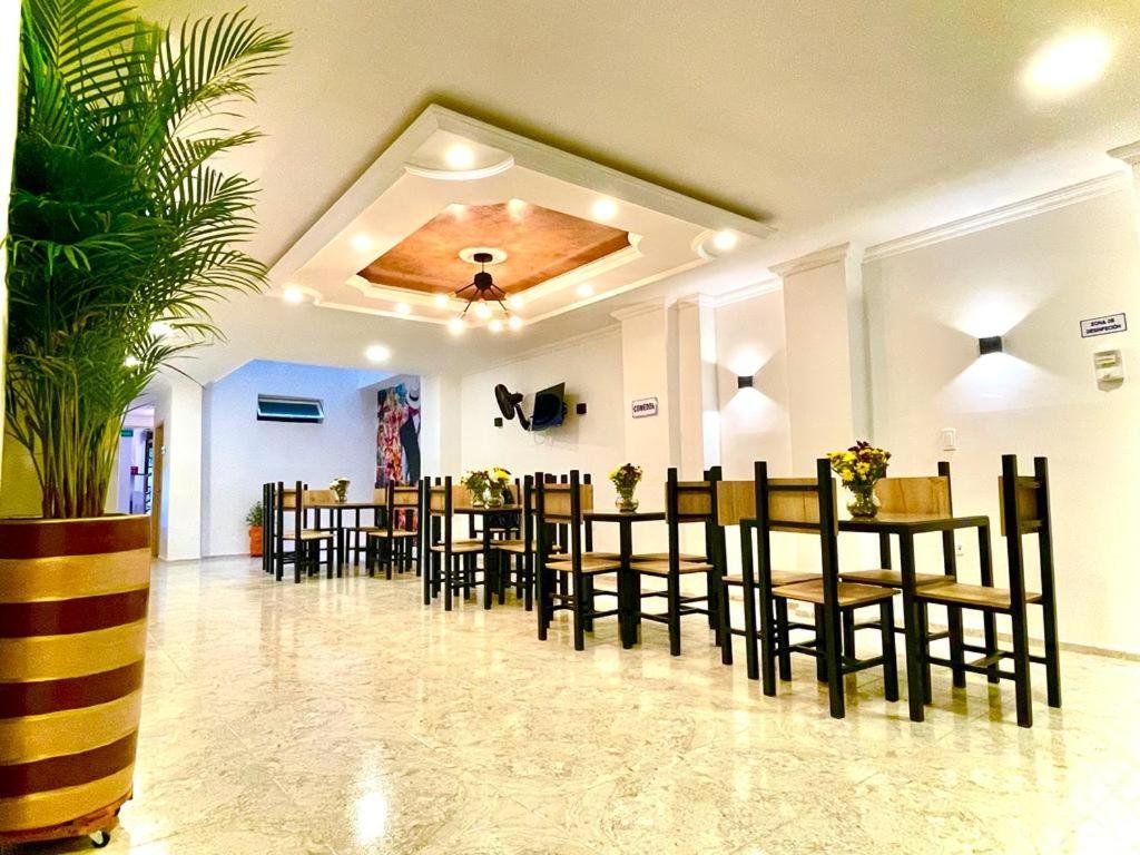 Hotel Eterna Primavera Medellín Extérieur photo