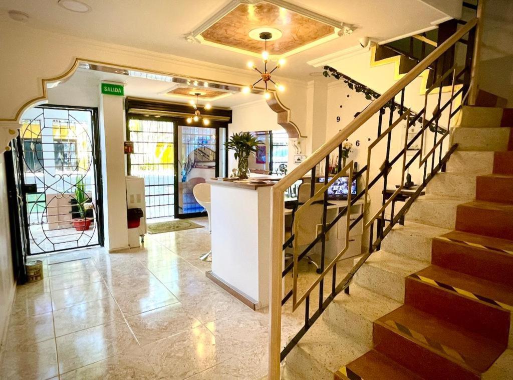 Hotel Eterna Primavera Medellín Extérieur photo
