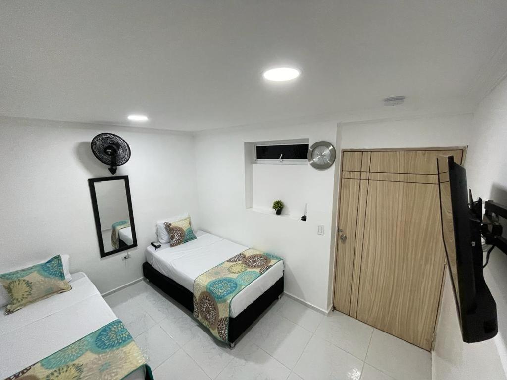 Hotel Eterna Primavera Medellín Extérieur photo