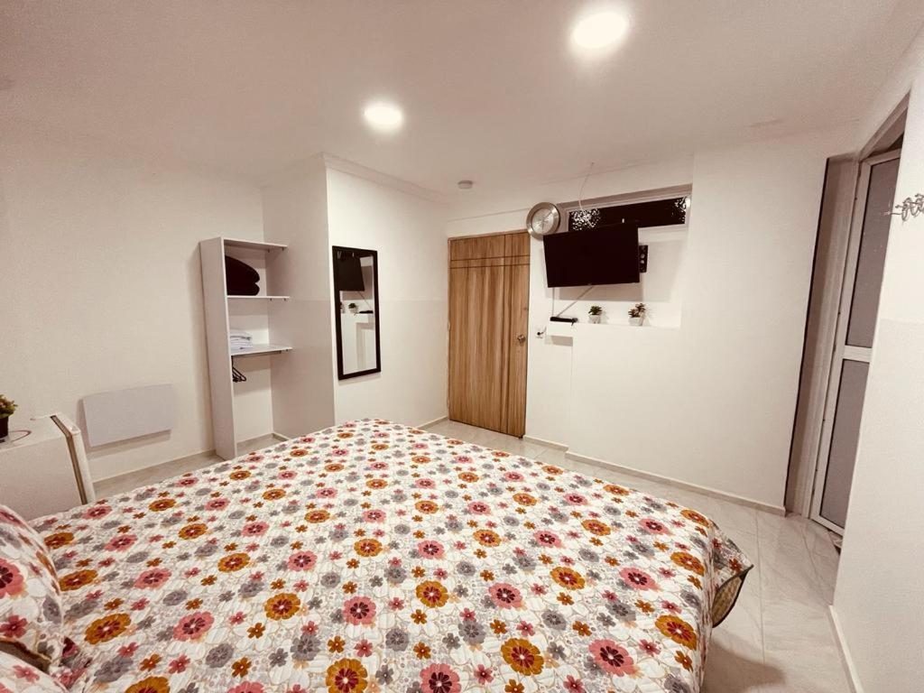 Hotel Eterna Primavera Medellín Extérieur photo