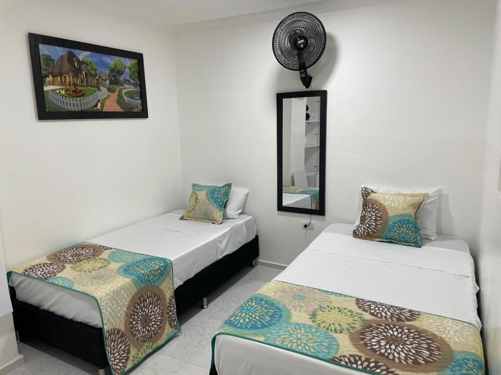 Hotel Eterna Primavera Medellín Extérieur photo