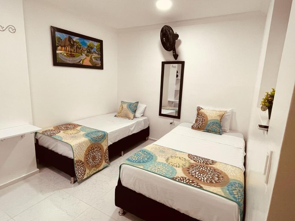 Hotel Eterna Primavera Medellín Extérieur photo